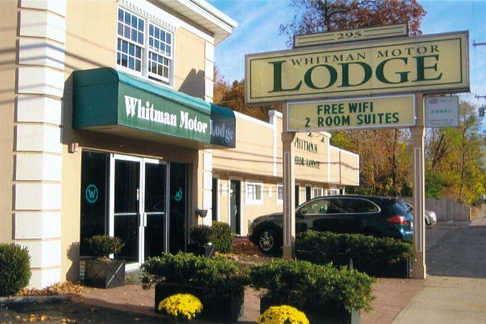 Whitman Motor Lodge Huntington Exterior photo